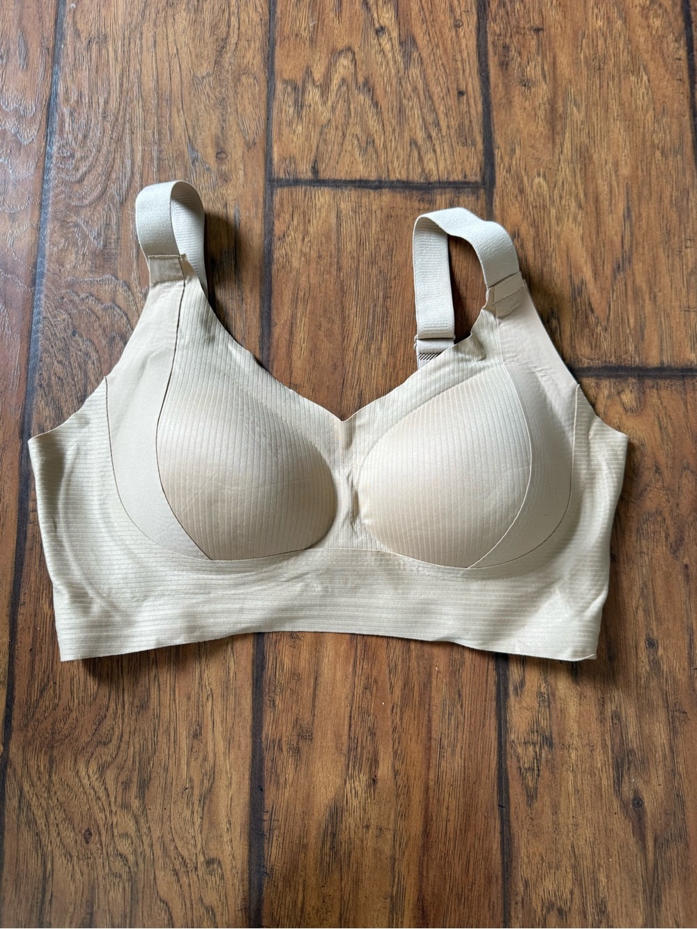 Source Unknown Nude Wireless Seamless Bra